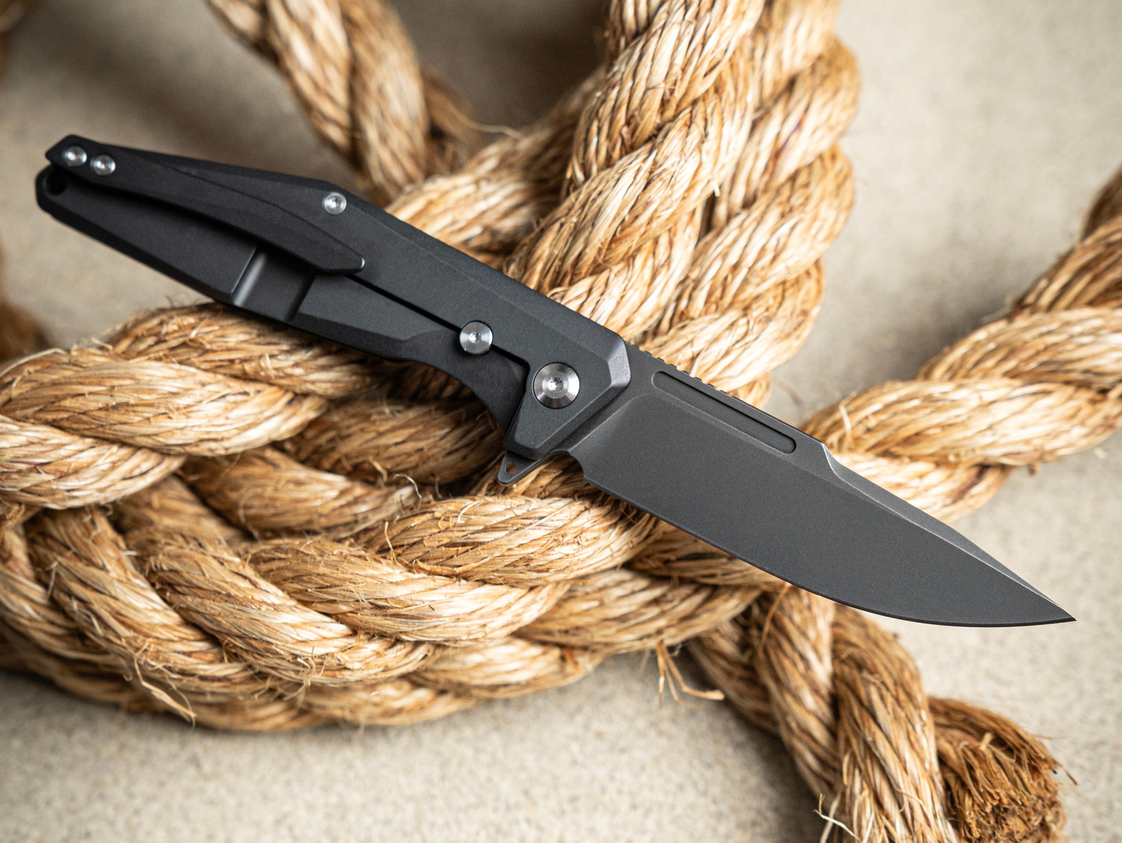 Iron Jaw | The Story Behind the Blade